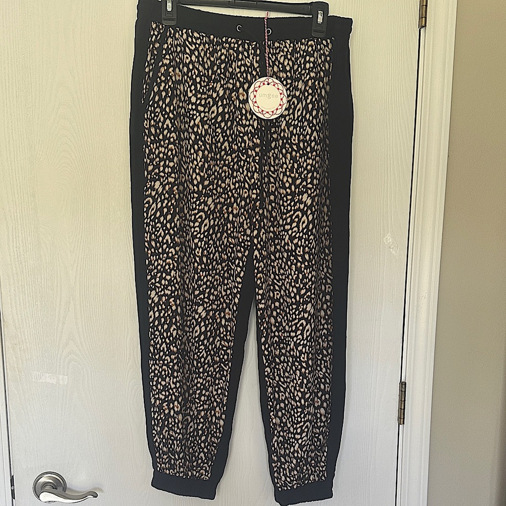 Umgee Black and Cream Animal Print Pants
